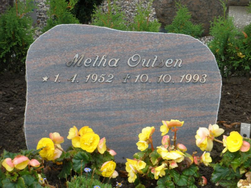 Metha Outsen.JPG
